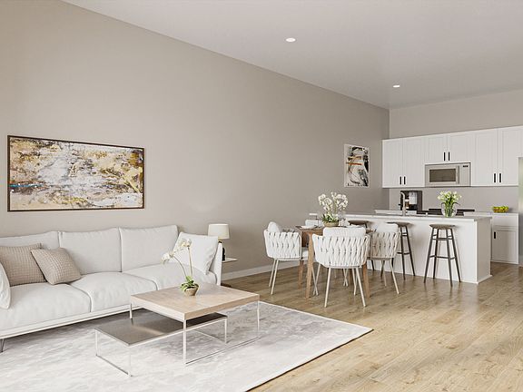 3rd image of 1310 Murphy St #102