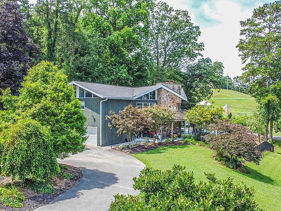 4th image of 6809 Beaver Brook Dr
