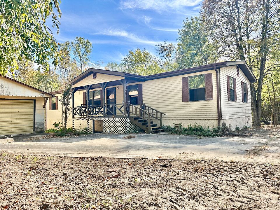 1st image of 266 Dartmoor Dr