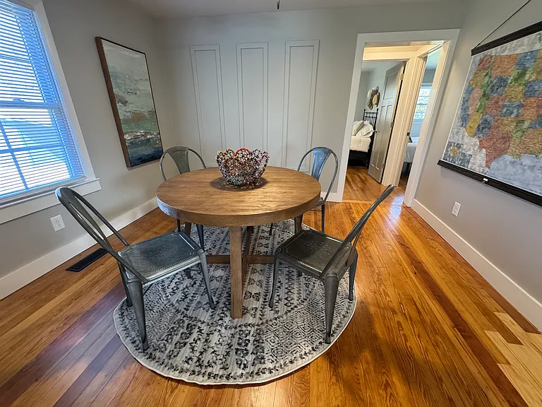310 Crest Dr — Photo 15
