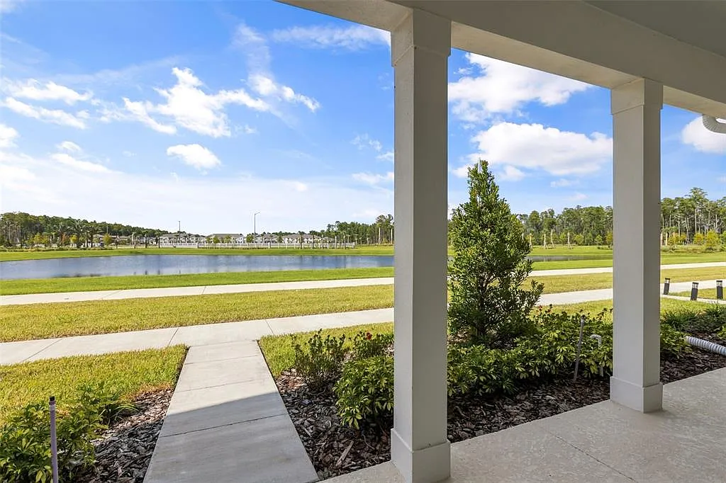 3 bed, 2.5 bath, 1476 sqft, $2,750 — Photo 4