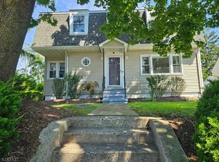 121 W Hanover Ave, Morris Plains Boro, NJ 07950