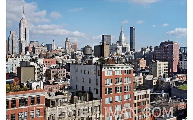 Sold by Douglas Elliman | media 21