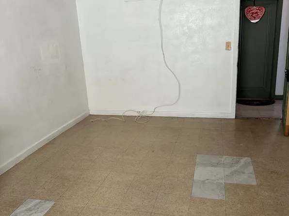 3516 B Waialae Avenue, 3516B Waialae Ave #R-15, Honolulu, HI 96816