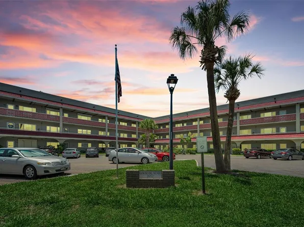 2072 Australia Way W APT 32, Clearwater, FL 33763