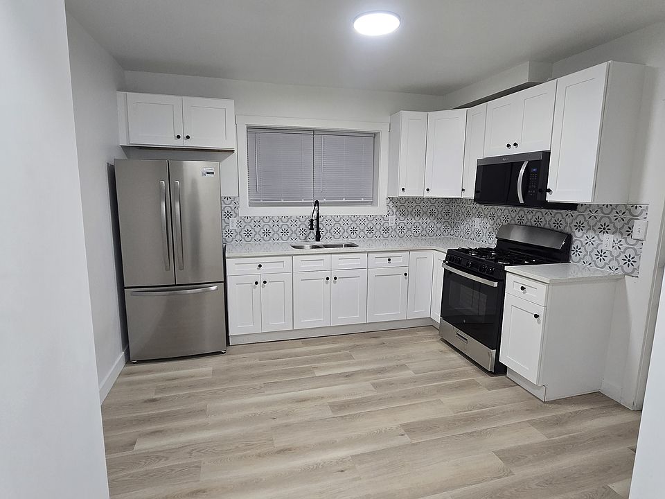 1st image of 1728 Stanton Ave APT 1