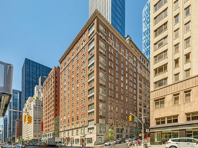 100 W 58th St #4C — Photo 19