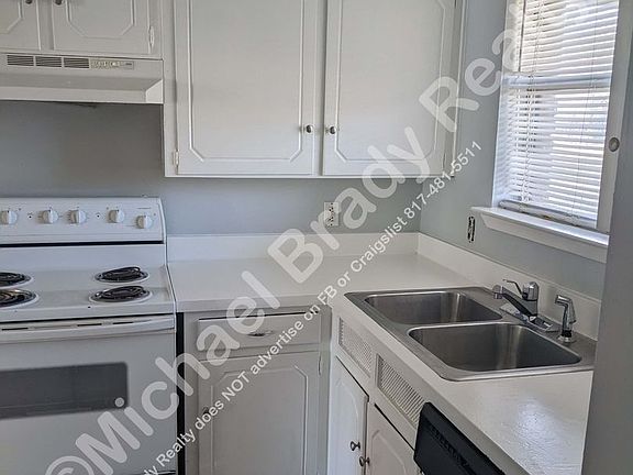 2nd image of 4008 Scruggs Dr APT A