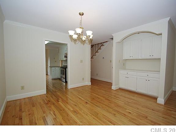 3rd image of 7435 Newmans Ln