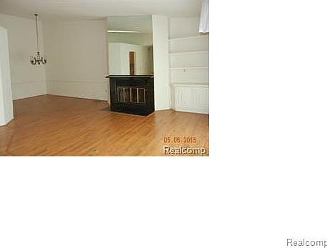 5th image of 38837 Country Cir #1