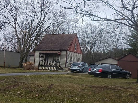 2nd image of S17W22253 Anoka Ave