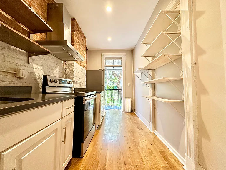 424 Menahan St #1 — Photo 2