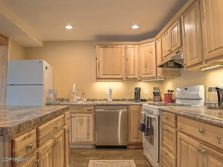 8016 W Mustafa Cir #2 — Photo 2