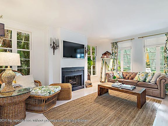 4th image of 217 Oleander Ave