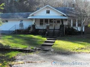 2 Allen Henson Cir, Sylva, NC 28779