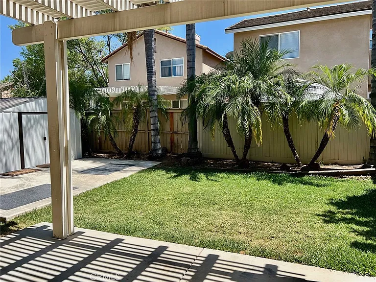 142 Jessica Ln — Photo 12