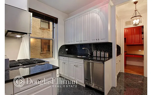 Rented by Douglas Elliman | media 26