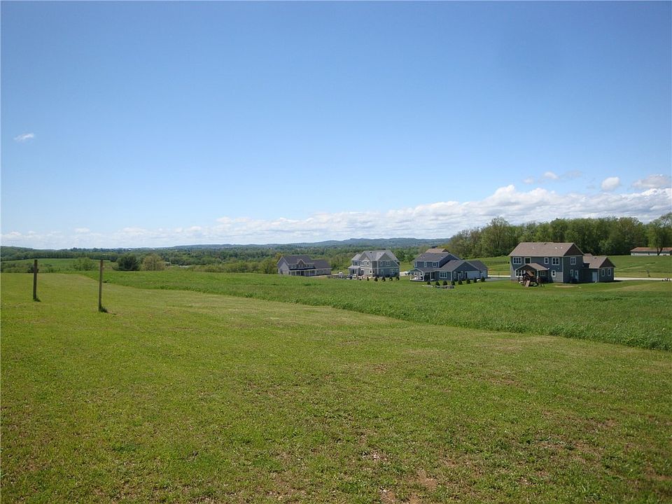 2nd image of 750 Victoria Way