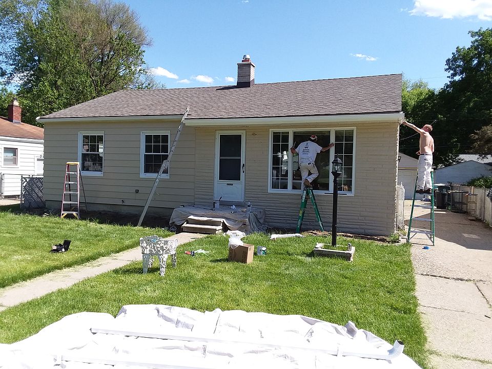 1st image of 916 Millard Ave