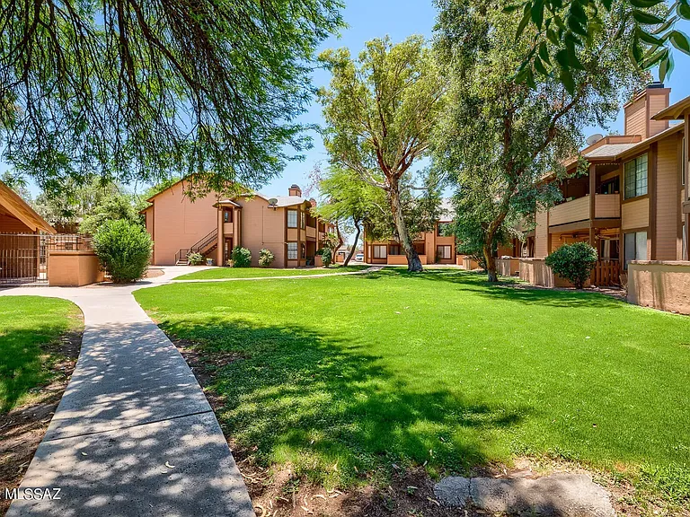 1691 W Midvale Village Dr — Photo 17