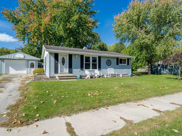 307 S Grove St, Berlin, WI 54923
