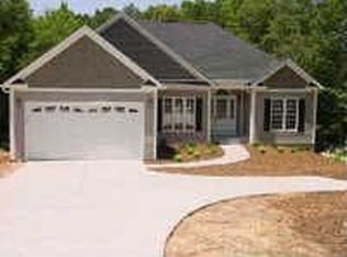205 Lakefront Rd, Townville, SC 29689