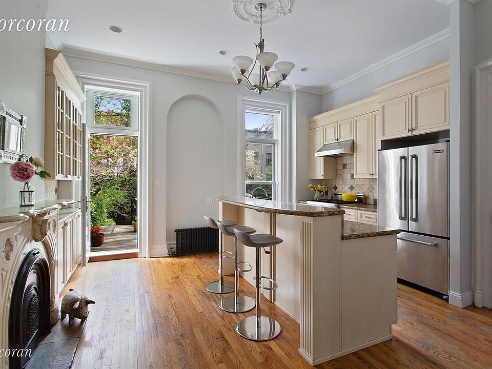 1st image of 22 Clifton Pl