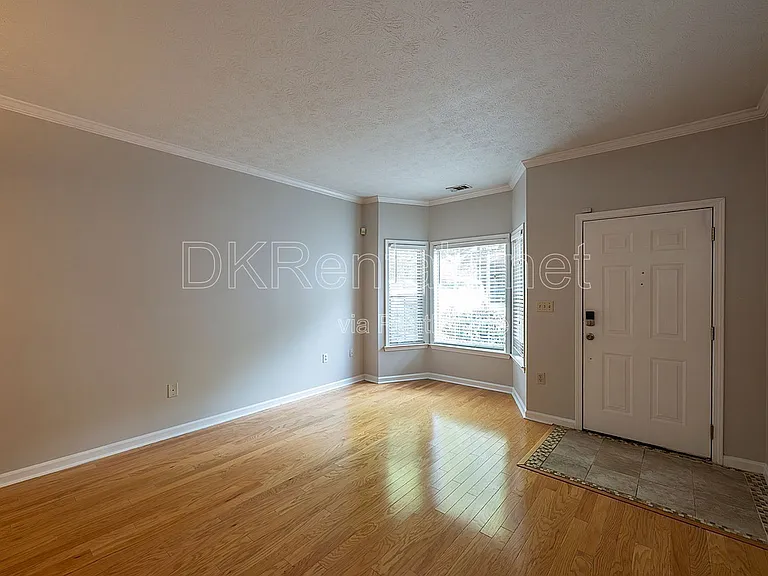 2680 Pine Tree Rd NE #3 — Photo 4