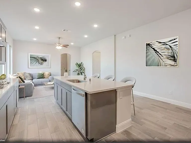 8211 Agarito Way — Photo 24