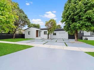 6820 SW 28th Ter, Miami, FL 33155