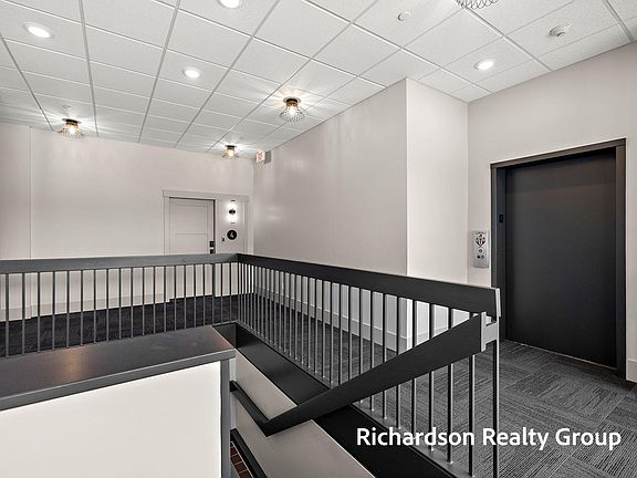 5th image of 300 Washington Ave #8