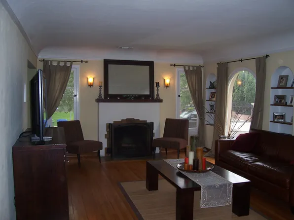 3027 Petite Ct, Los Angeles, CA 90039