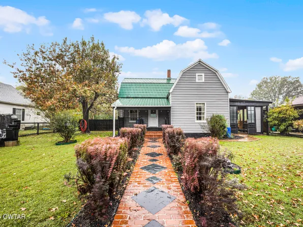 215 N Massachusetts St, Jackson, TN 38301