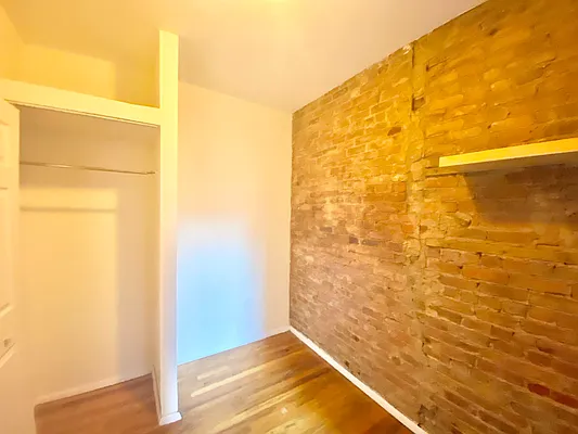 Rented by Crosstown Apartments NYC | media 64