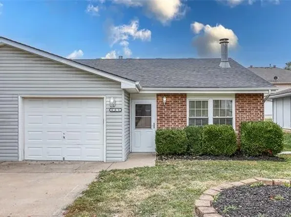 606 SW 37th Street Ter, Blue Springs, MO 64015