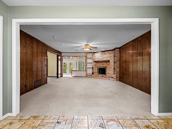 4th image of 4841 Carole Ct
