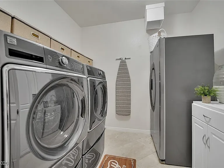 9046 Barium Rock Ave — Photo 33