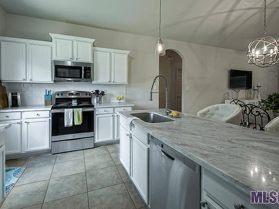 4th image of 22819 Lafourche Ln
