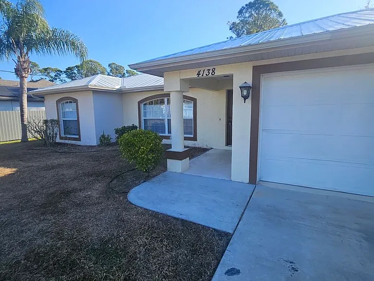 4138 Azora St — Photo 2