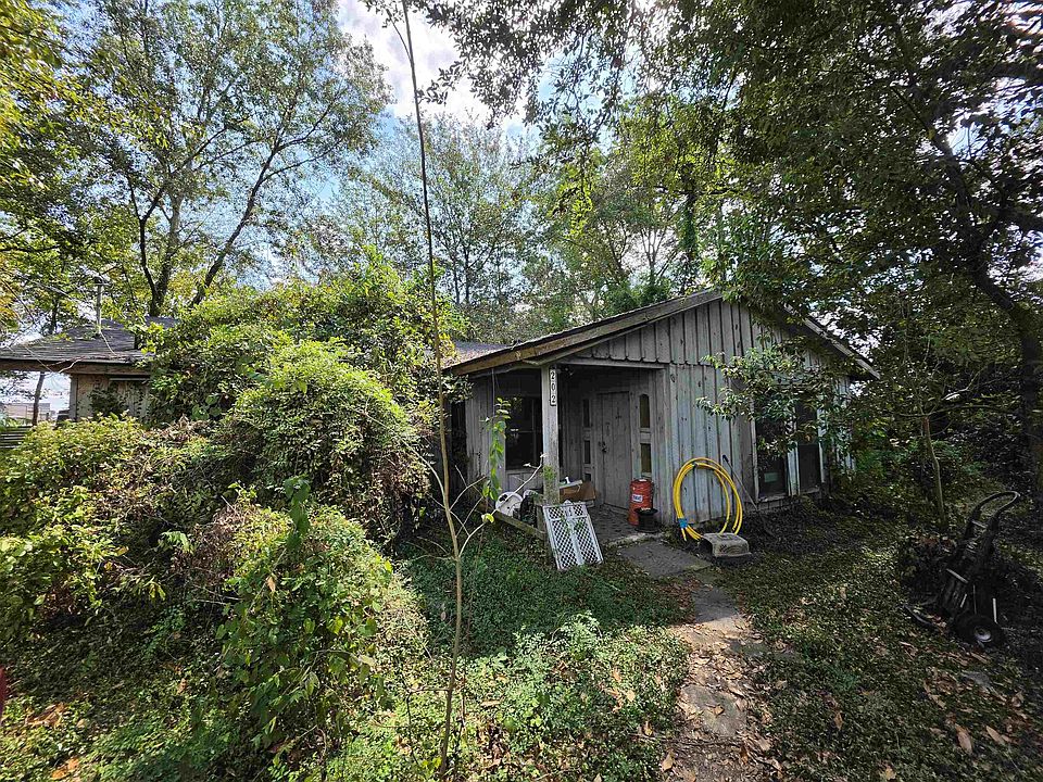 1st image of 202 Seamon Rd