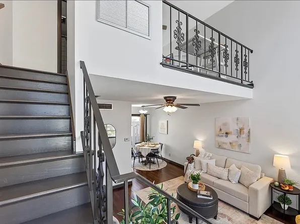 725 N Stackman Dr APT 3, Wichita, KS 67203