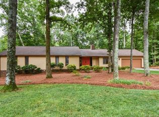 1901 Carmel Ridge Rd, Charlotte, NC 28226