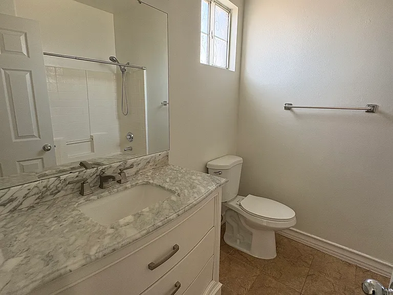 185 Seacountry Ln — Photo 9