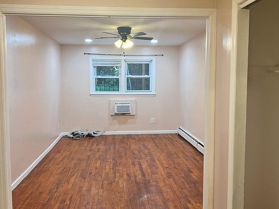 2nd image of 16450 84th Ave #1