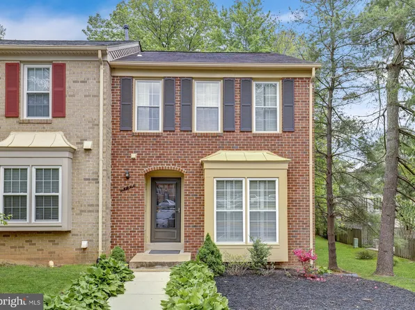 4735 Gainsborough Dr, Fairfax, VA 22032