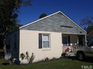 801 E Harnett St, Dunn, NC 28334