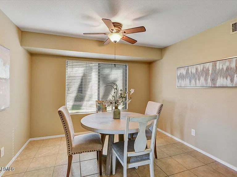9630 W Tonto Ln — Photo 6