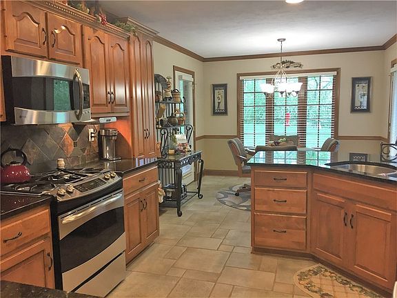 Gorgeous kitchen with lots of cabinet space! 2 pantries too!