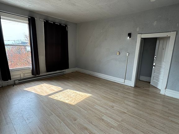 2nd image of 3532 California Ave APT 201