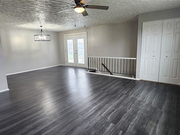 4th image of 2766 Lexington Ave NW